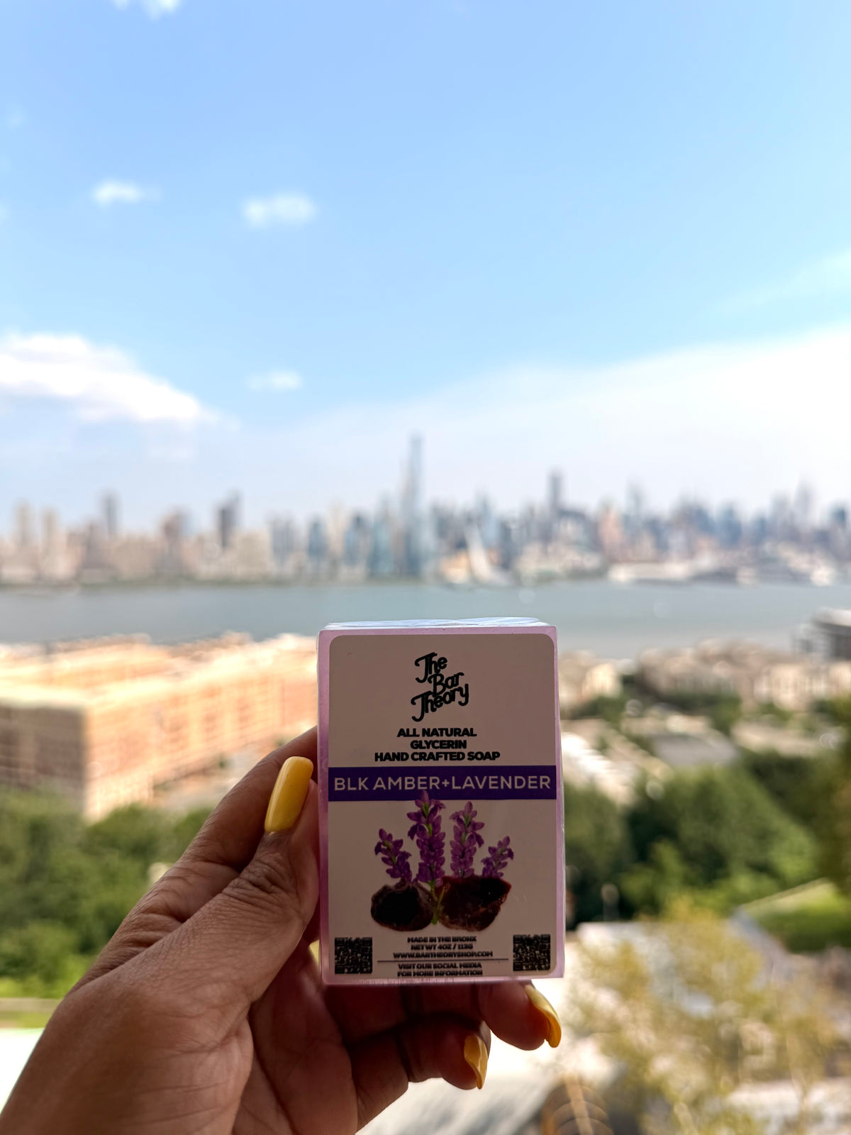 BLACK AMBER+ LAVENDER GLYCERIN SOAP